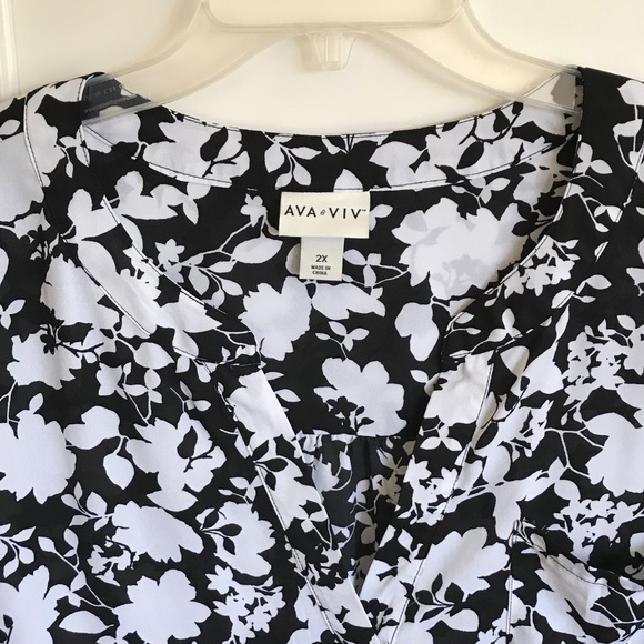 AVA & VIV Floral Tunic Blouse Split V Neck Roll Tab Sleeve Women’s Plus Size 2X - Picture 2 of 16